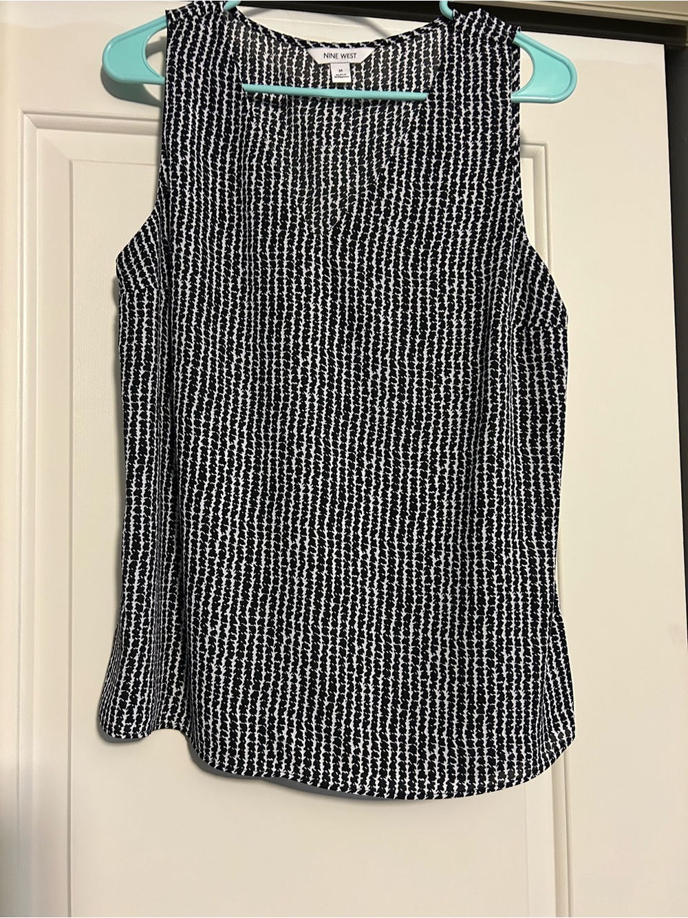 Nine West Black and White Patterned Sleeveless Shell